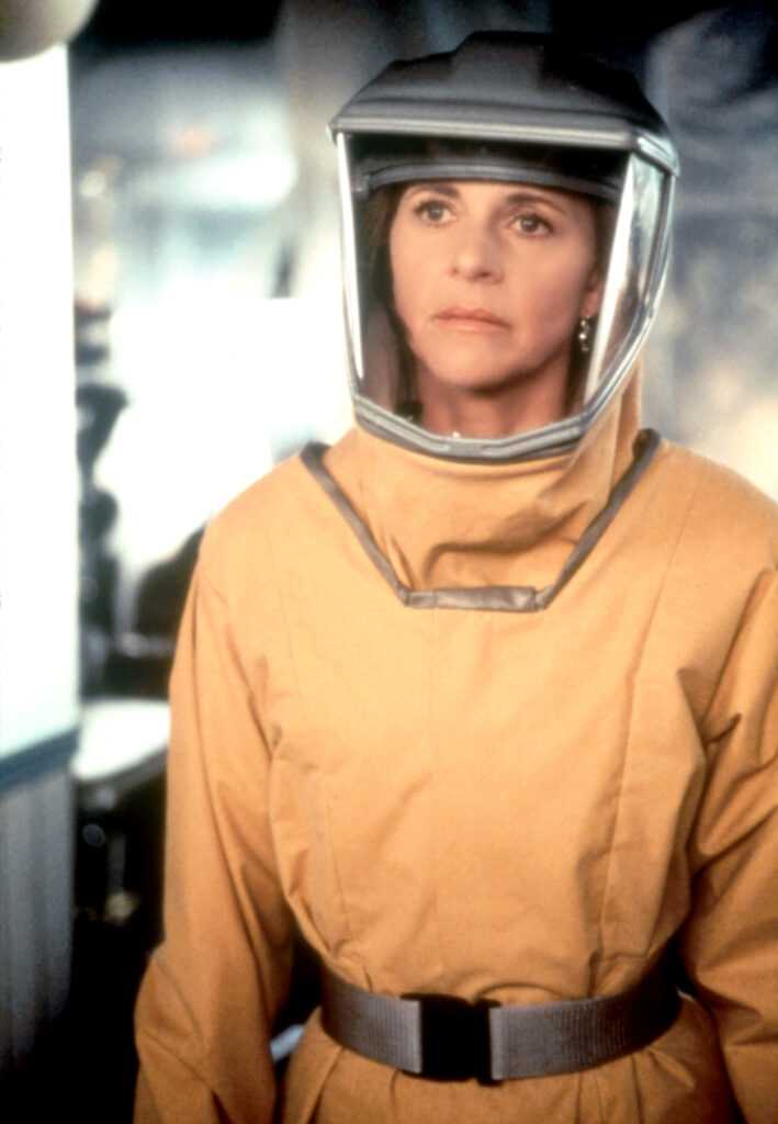 lindsay-wagner-vlyage-of-terror
