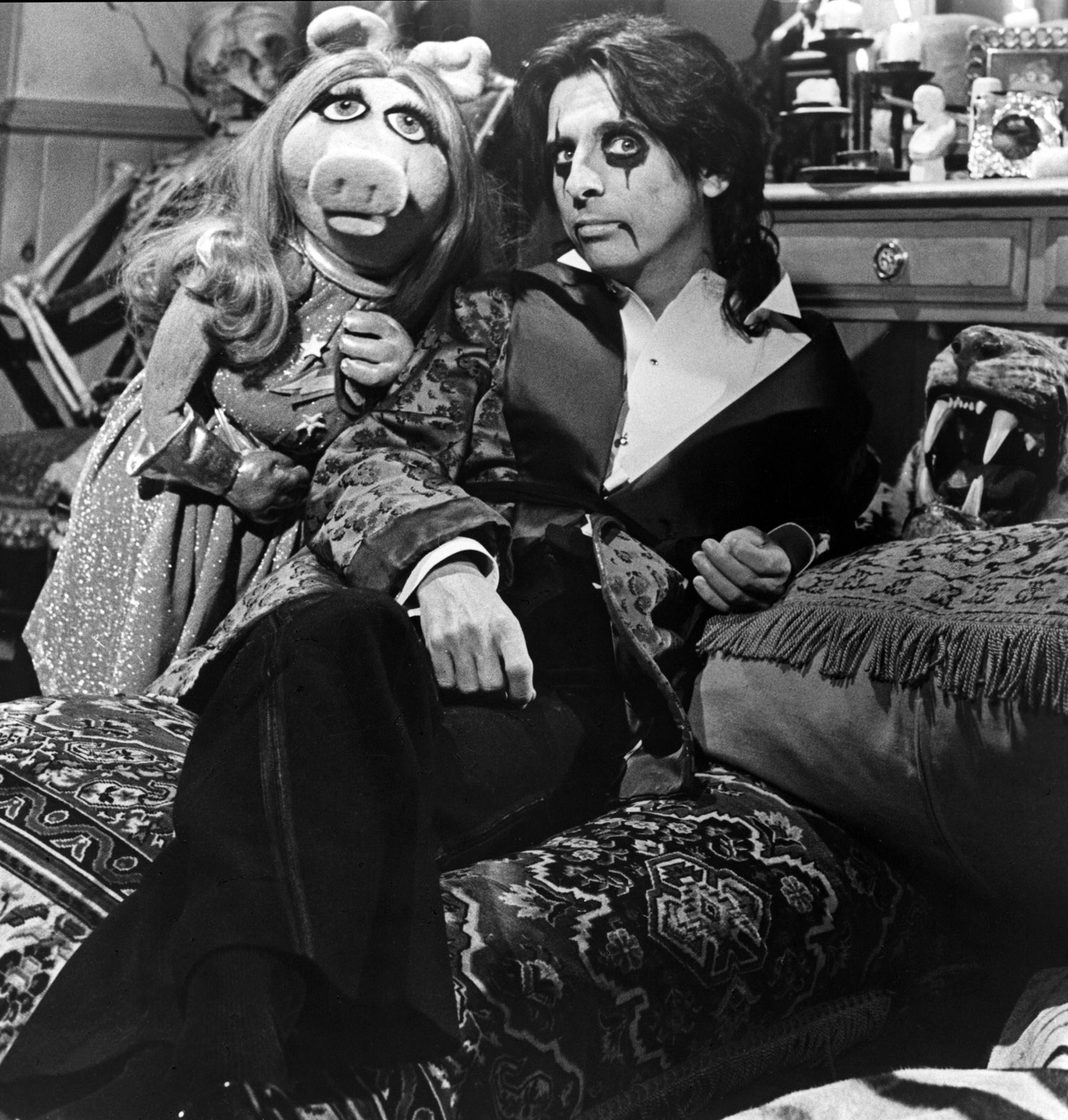 miss-piggy miss piggy alice cooper the muppet show