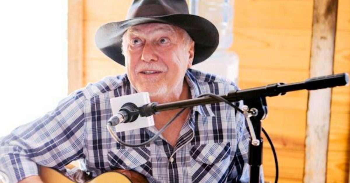 ‘Mr. Bojangles’ Country Singer Jerry Jeff Walker Dies At Age 78