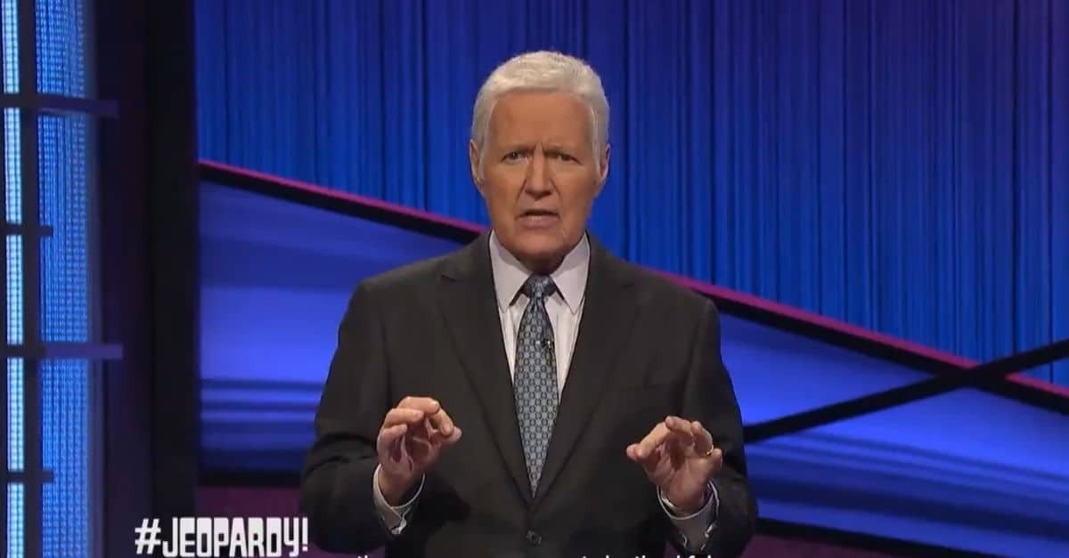 Alex Trebek Asks Fans To ‘Be Thankful’ And ‘Keep The Faith’ In Prerecorded Thanksgiving Video