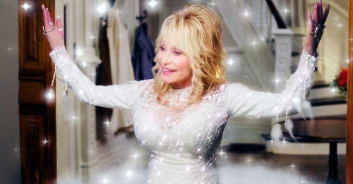 Dolly Parton says she will never look old