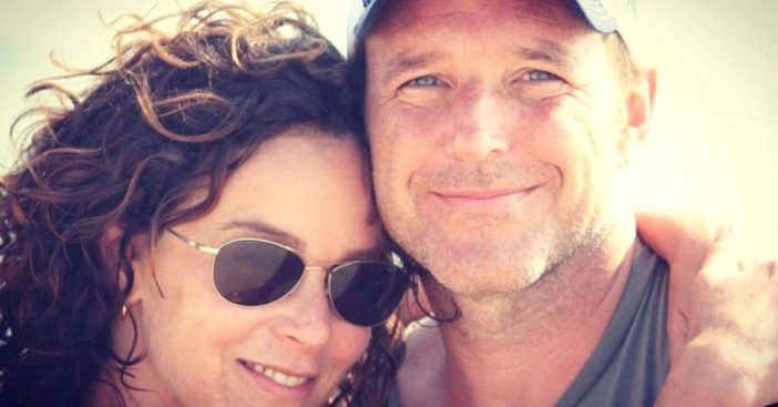 Jennifer Grey splits from Clark Gregg