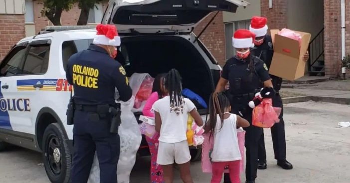 Orlando PD Donates Christmas Gifts To More Than 200 Kids In Need
