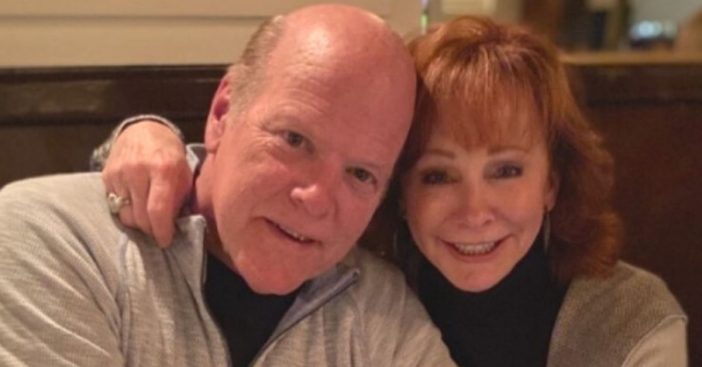 Reba McEntire is dating CSI Miami star Rex Linn