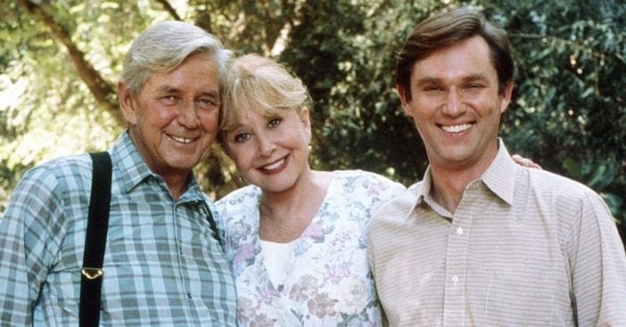 Richard Thomas talks about his television parents Ralph Waite and Michael Learned from The Waltons