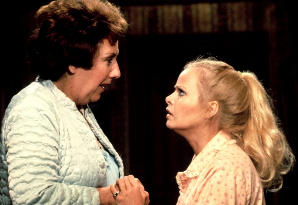 jean-stapleton-sally-struthers-all-in-the-family