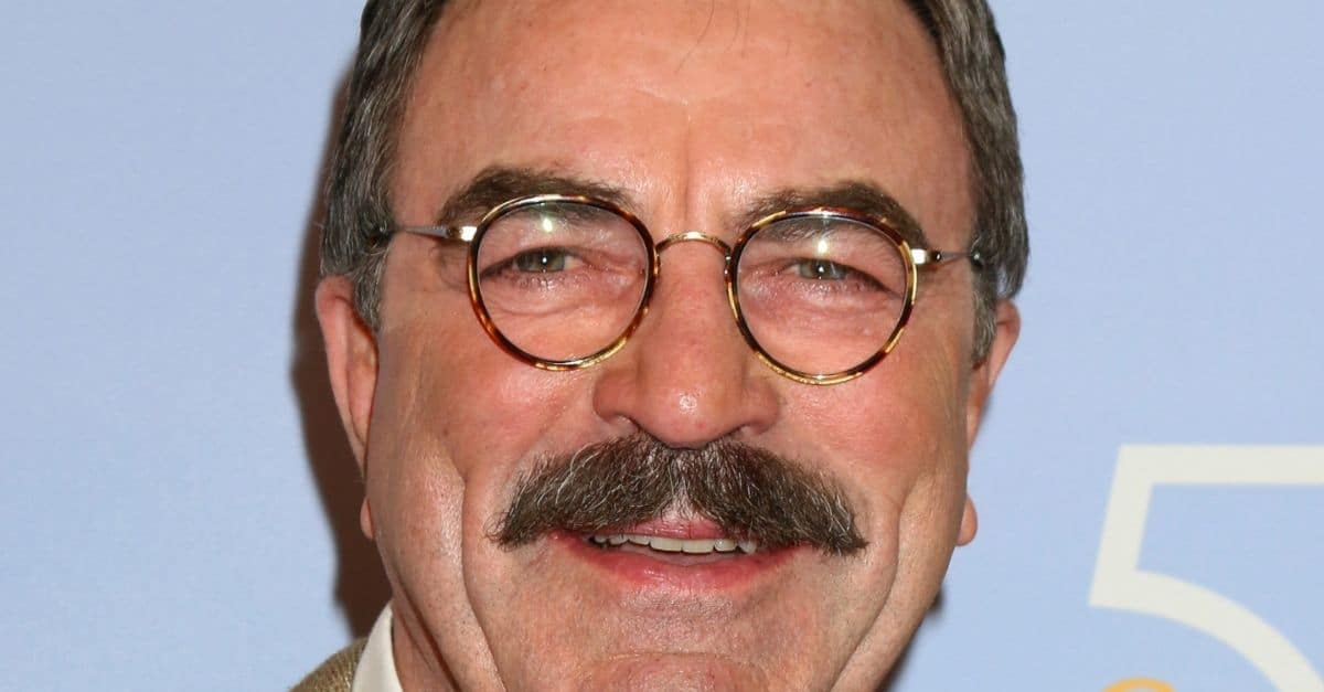 Tom Selleck Was Inspired By Donnie Wahlberg And Left A $2,020 Tip