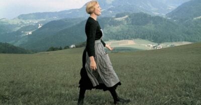 julie andrews struggle with opening scene of the sound of music