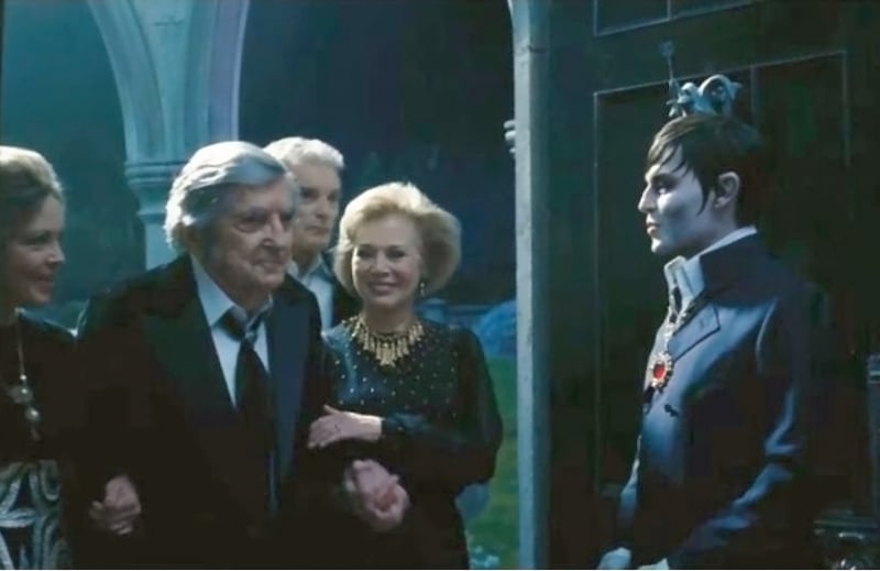 Cast of the original 'Dark Shadows' made a cameo appearance in the 2012 movie version directed by Tim Burton and starring Johnny Depp.