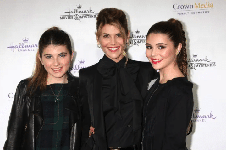 Lori Loughlin Returning Home From Prison, Just In Time For Christmas... So, What's Next?