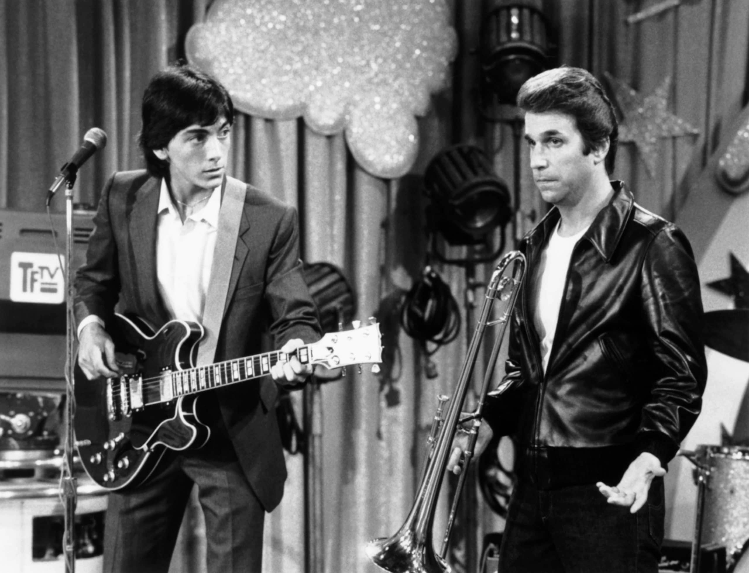 JOANIE LOVES CHACHI, from left, Scott Baio, Henry Winkler,