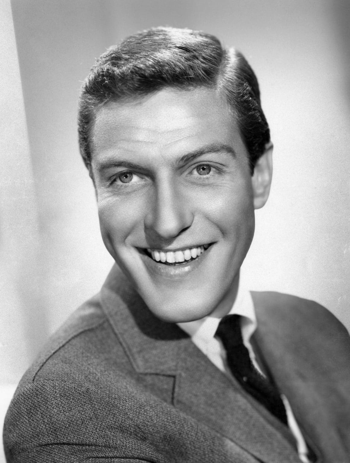 Dick Van Dyke Admits How Stressed He Was From Cheating On His Wife photo image photo