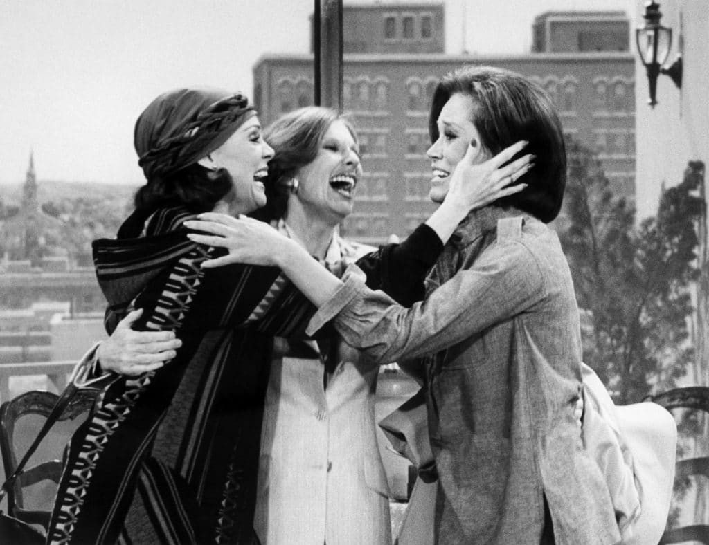 Emotional Reunion Between Cloris Leachman & Mary Tyler Moore Stars