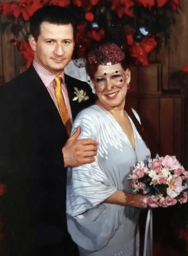 Bette Midler Shares Photo From Wedding That Had Been Lost For Years