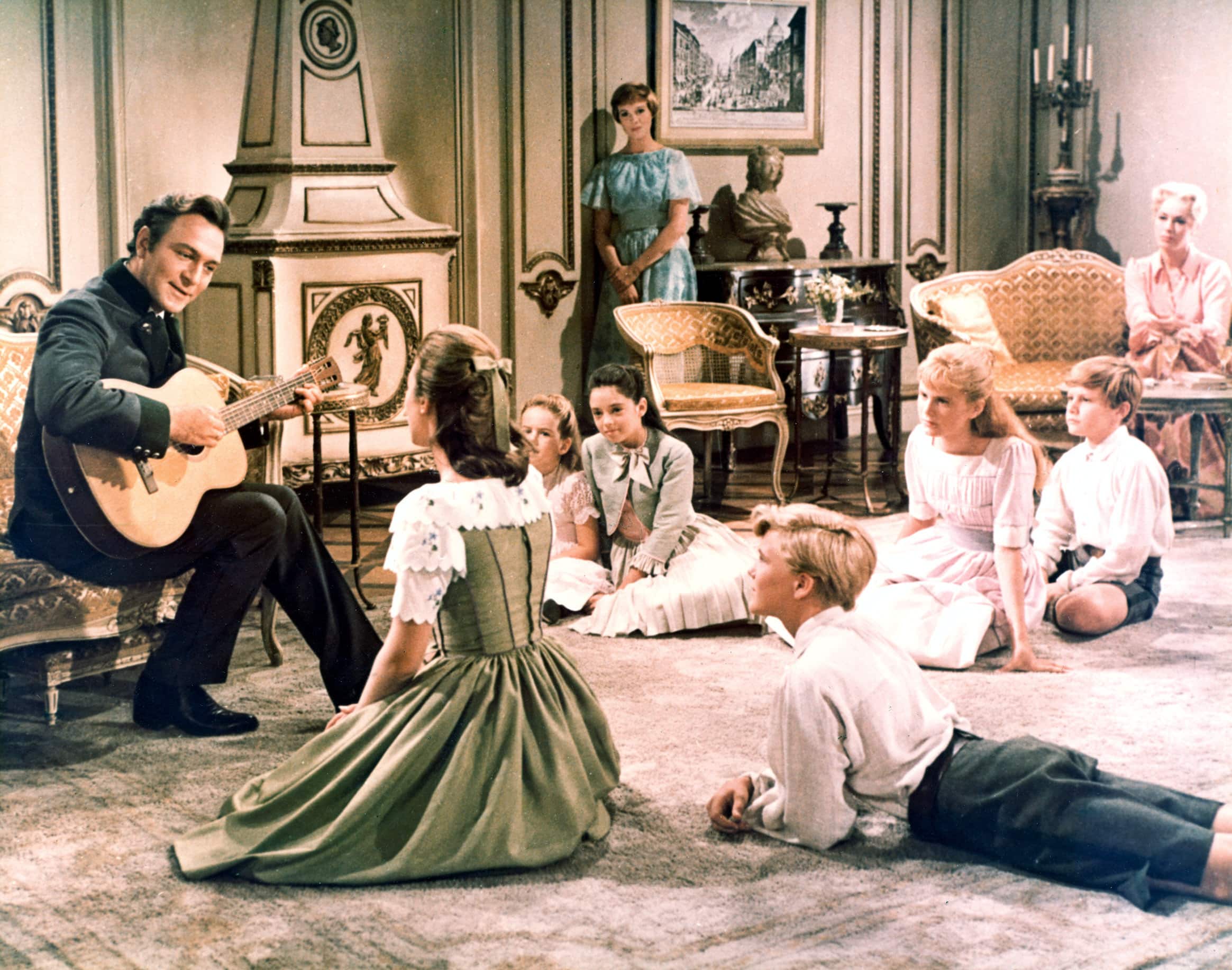 THE SOUND OF MUSIC, Christopher Plummer, Charmian Carr, Kym Karath, Angela Cartwright, Julie Andrews, Nicholas Hammond, Heather Menzies, Duane Chase, Eleanor Parker