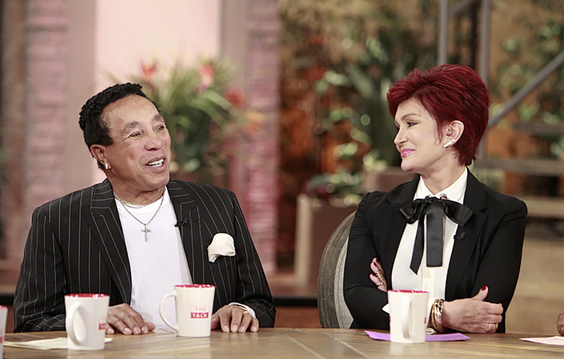 THE TALK, (from left): Smokey Robinson, Sharon Osbourne