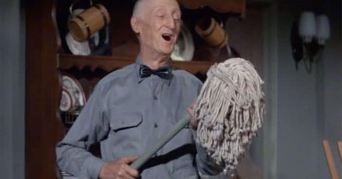 Burt Mustin in 'Speedway'