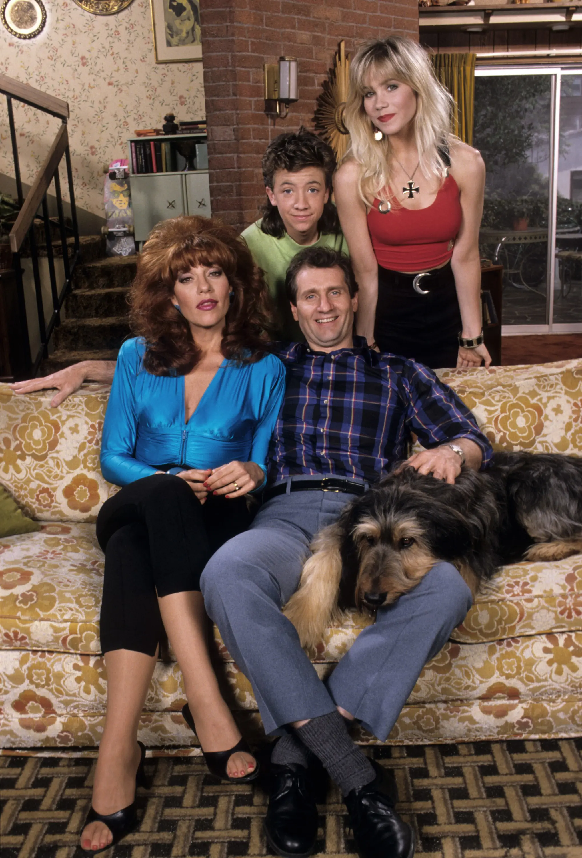 MARRIED...WITH CHILDREN, from left: Katey Sagal, David Faustino (top), Ed O'Neill, Christina Applegate, 1987-1997