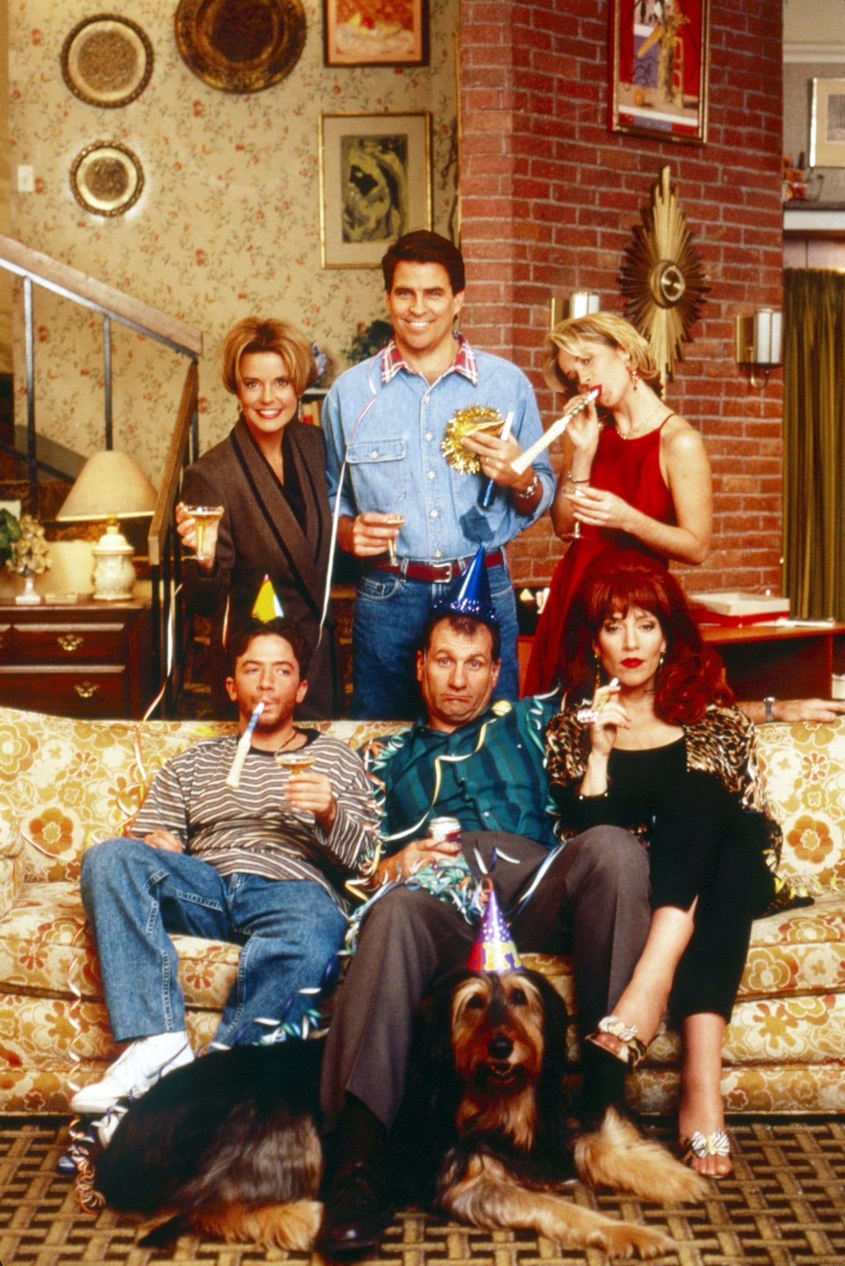 MARRIED...WITH CHILDREN, clockwise from top left: Amanda Bearse, Ted McGinley, Christina Applegate, Katey Sagal, Ed O'Neill, David Faustino