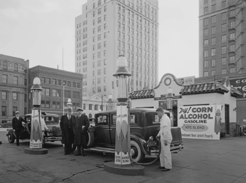 '50s service station