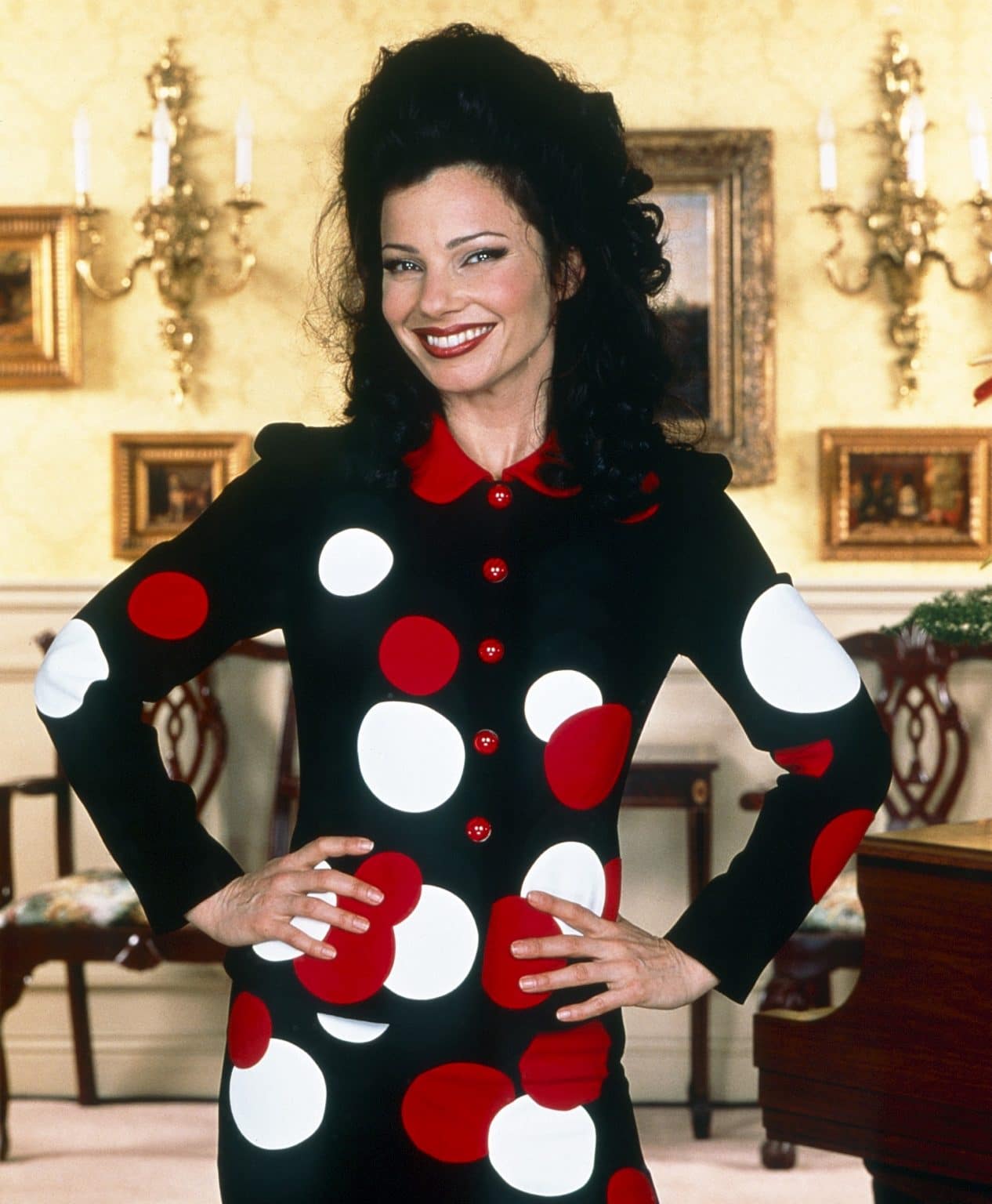 Fran Drescher Surprises Fans By Wearing An Outfit From 'The Nanny'