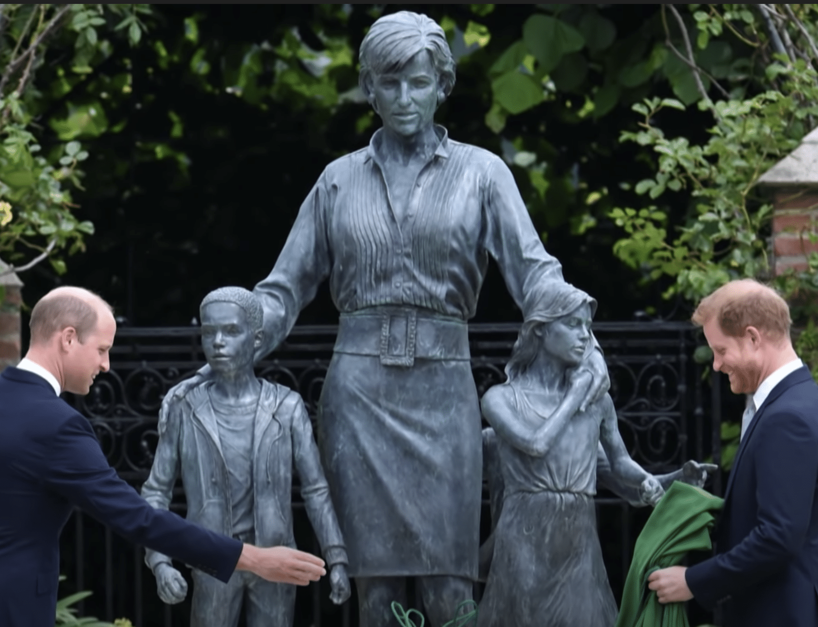 Prince William and Harry unveil statue of Princess Diana