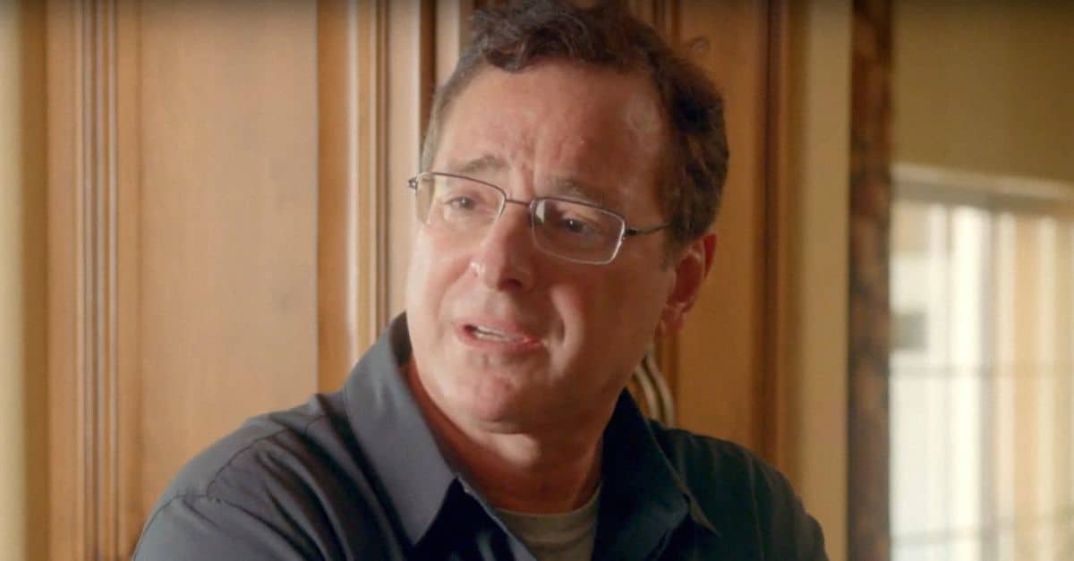 Bob Saget Apologizes For Blocking Fans On Twitter