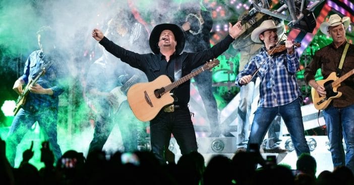 Garth Brooks Cancels Rest Of 2021 Tour Due To COVID-19 Spike
