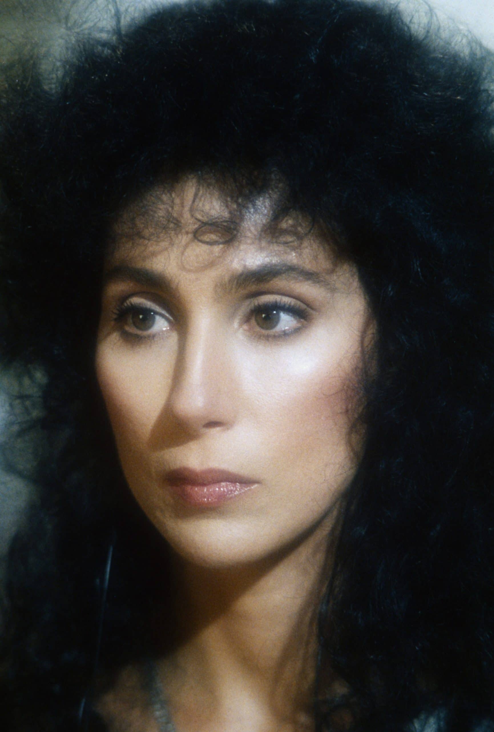 SUSPECT, Cher, 1987