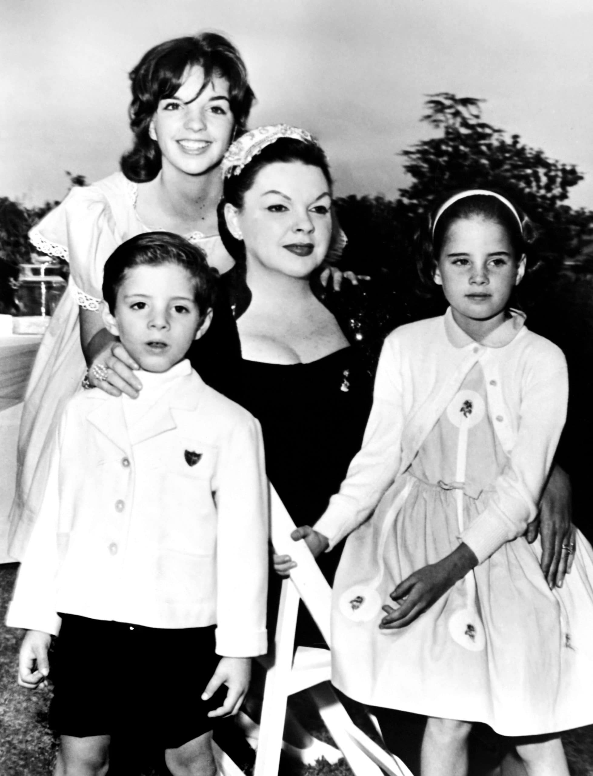Judy Garland, with her children, from left, Joey Luft, Liza Minnelli, Lorna Luft, ca. 1958