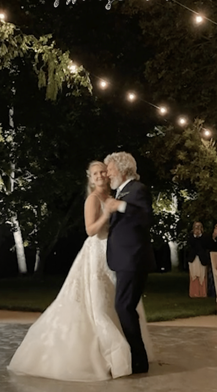 Jeff Bridges dancing with his daughter at her wedding