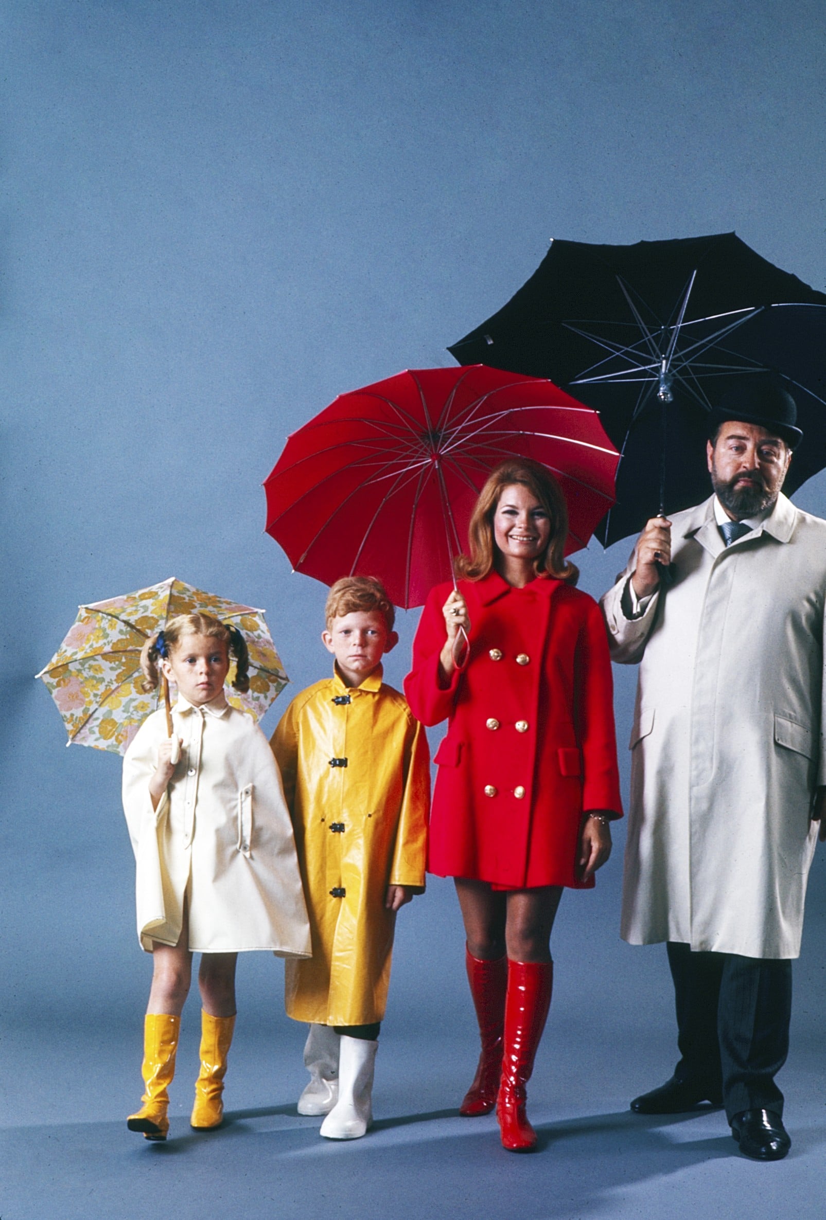 FAMILY AFFAIR, from left: Anissa Jones, Johnny Whitaker, Kathy Garver, Sebastian Cabot, (1966), 1966-1971