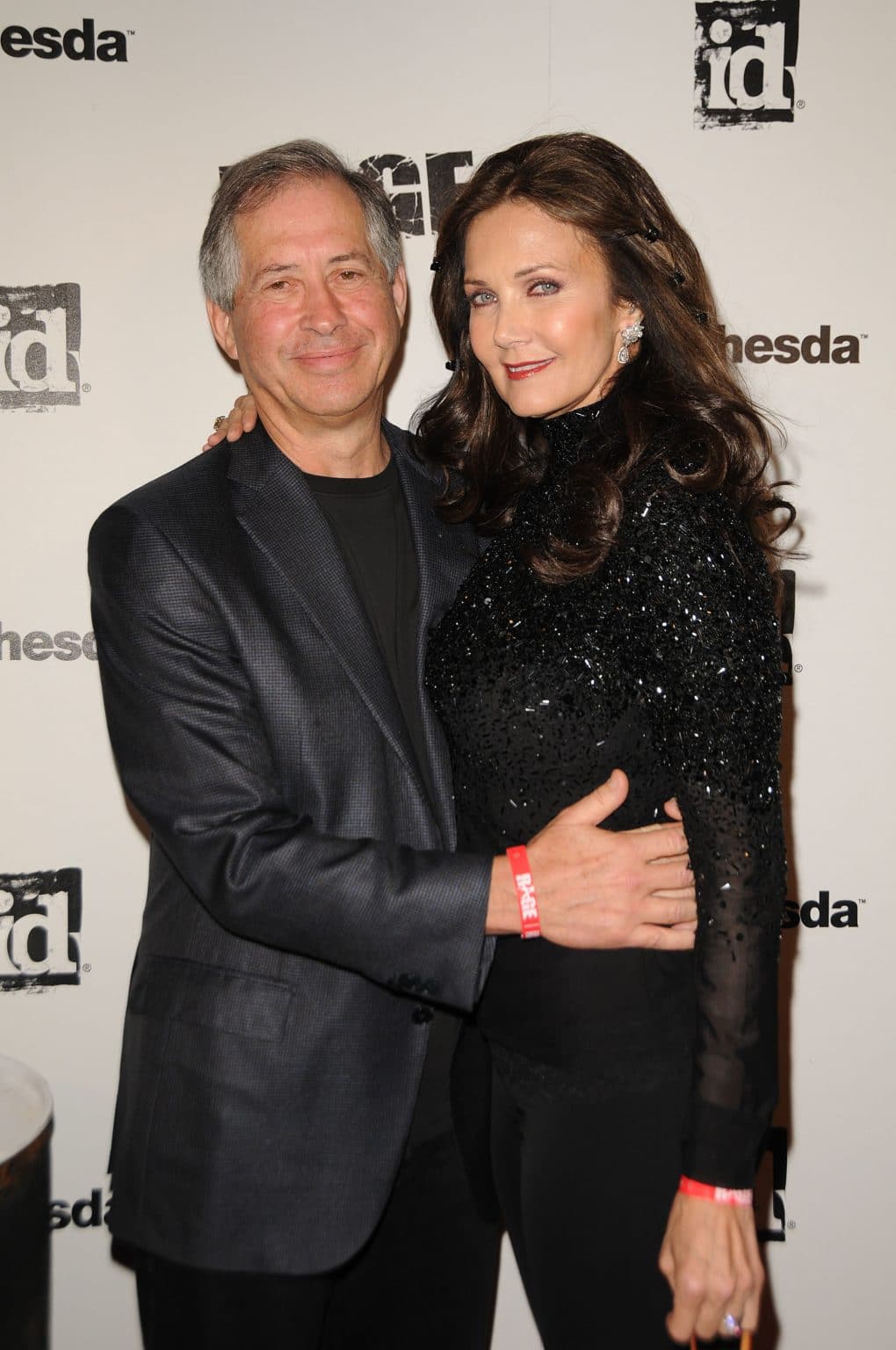 Lynda Carter Opens Up About Losing Her Longtime Husband Robert