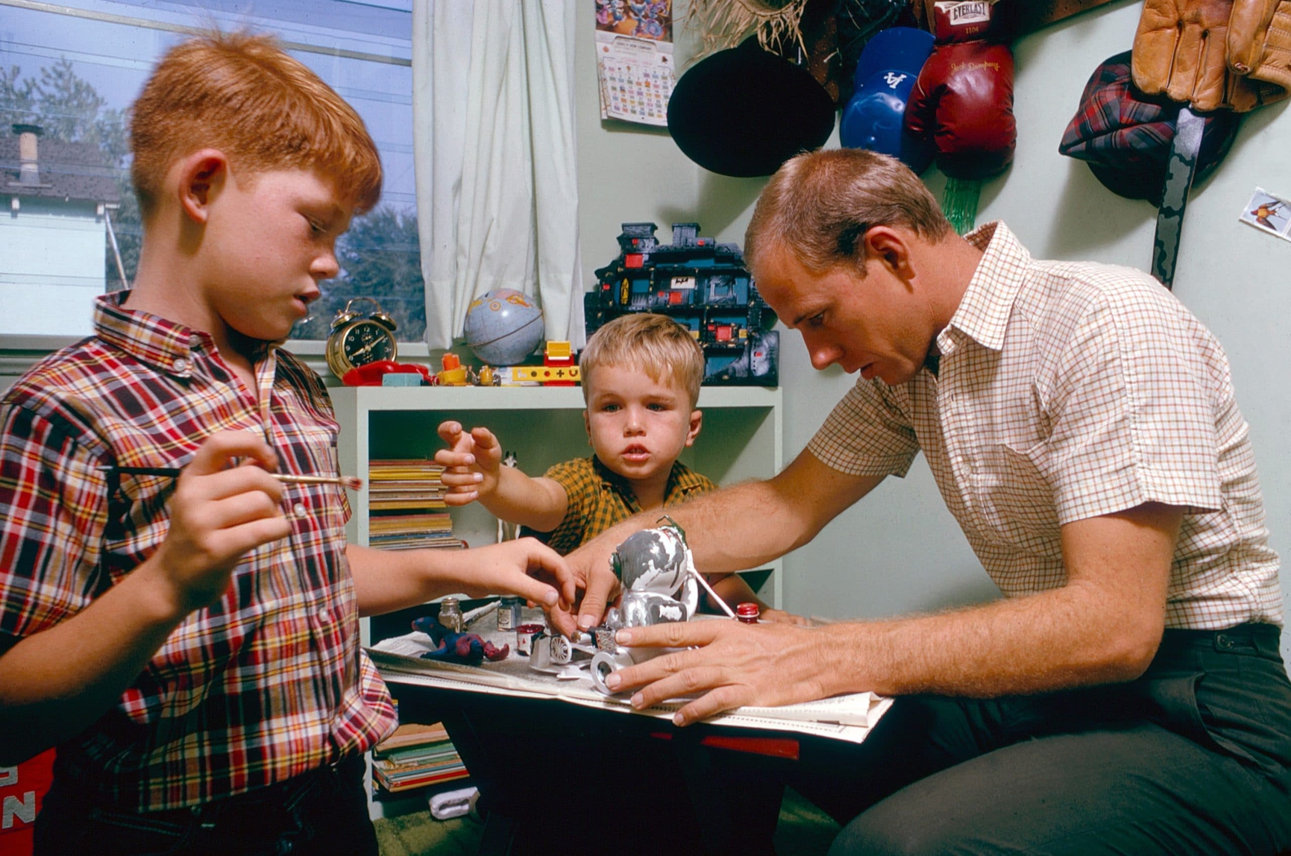 From left: Ron Howard, Clint Howard, Rance Howard, October 1964