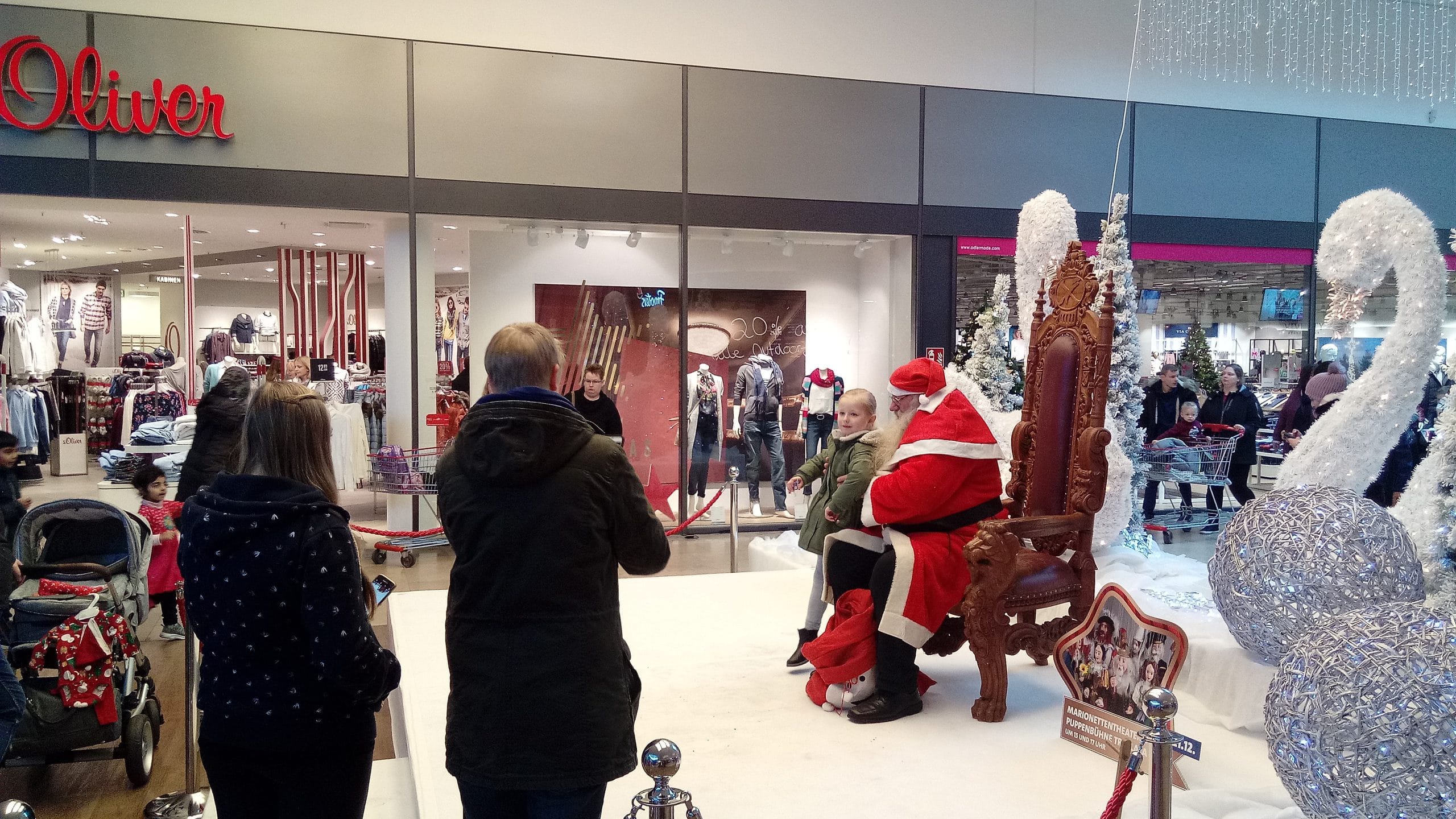 Kids getting to meet Santa