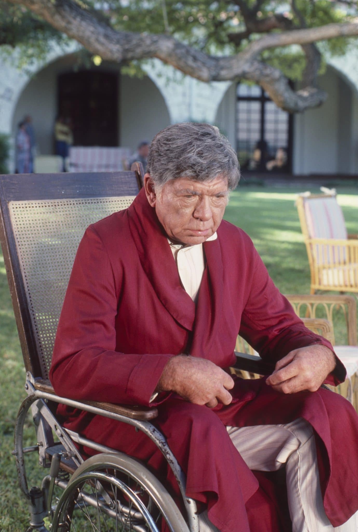 'B.J. And The Bear' Star Claude Akins Worked Right Up Until His Death At 67