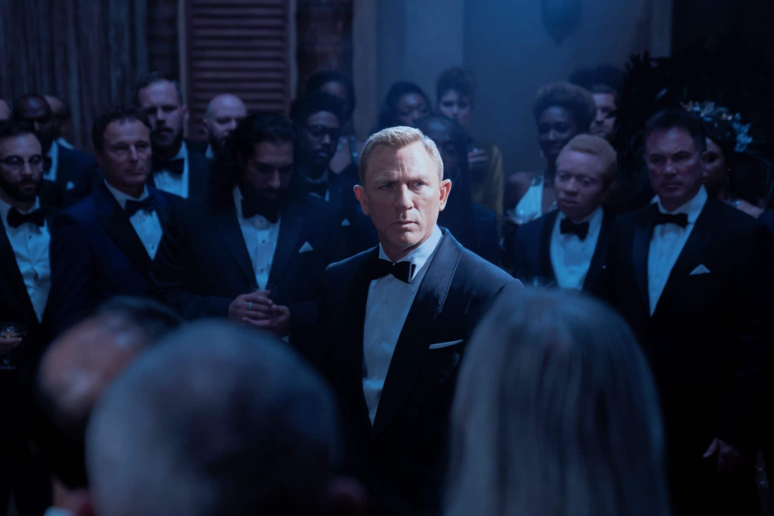 NO TIME TO DIE, Daniel Craig as James Bond, 2021