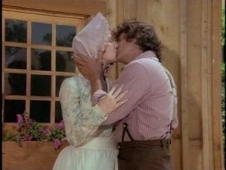 Karen Grassle and Michael Landon kissing on 'Little House' the ingalls