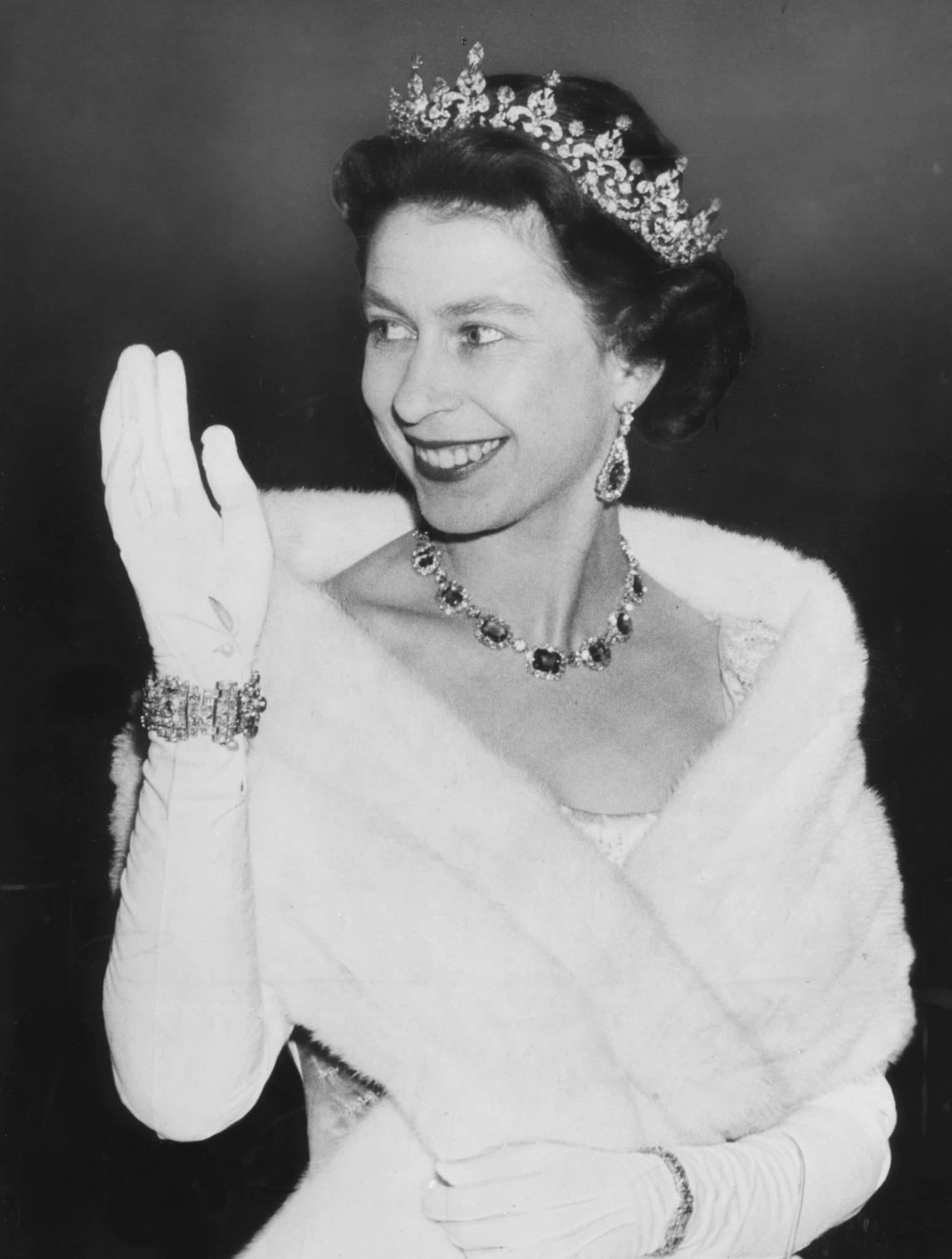 See The Resemblance Between Queen Elizabeth & Princess Charlotte
