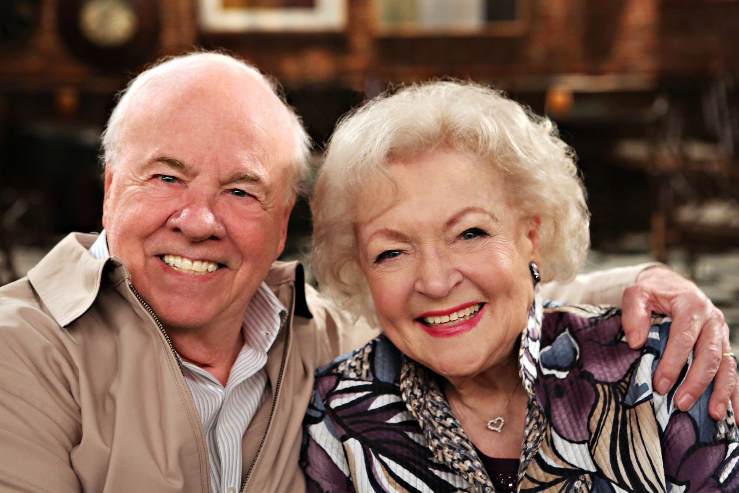 HOT IN CLEVELAND, l-r: Tim Conway, Betty White in 'Canoga Falls'