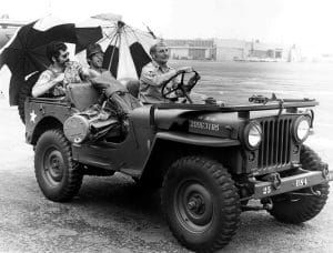 MASH, (aka M*A*S*H), from left, Elliot Gould, Donald Sutherland, Bobby Troup