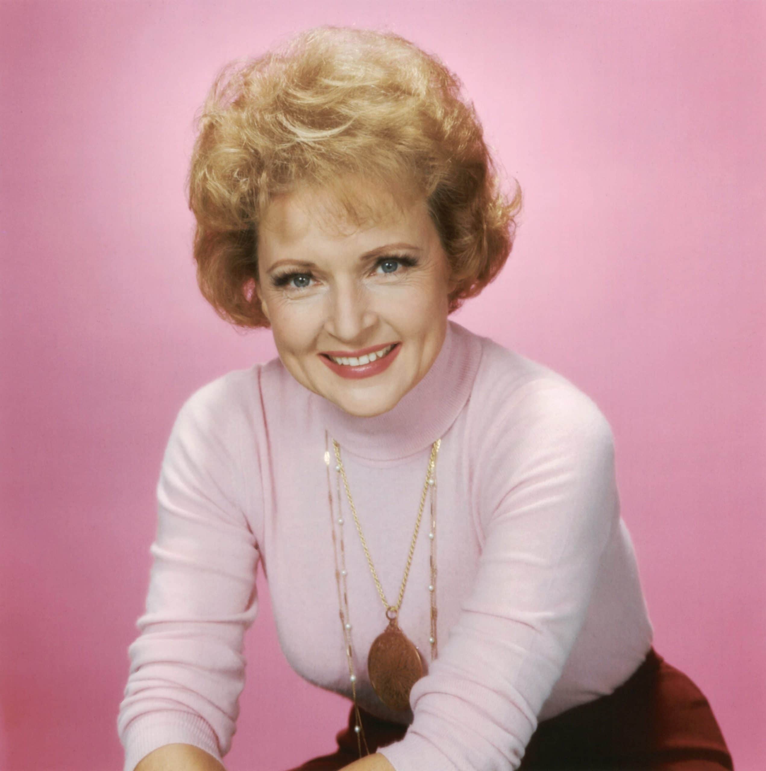 THE MARY TYLER MOORE SHOW, Betty White, (1974), 1970-77