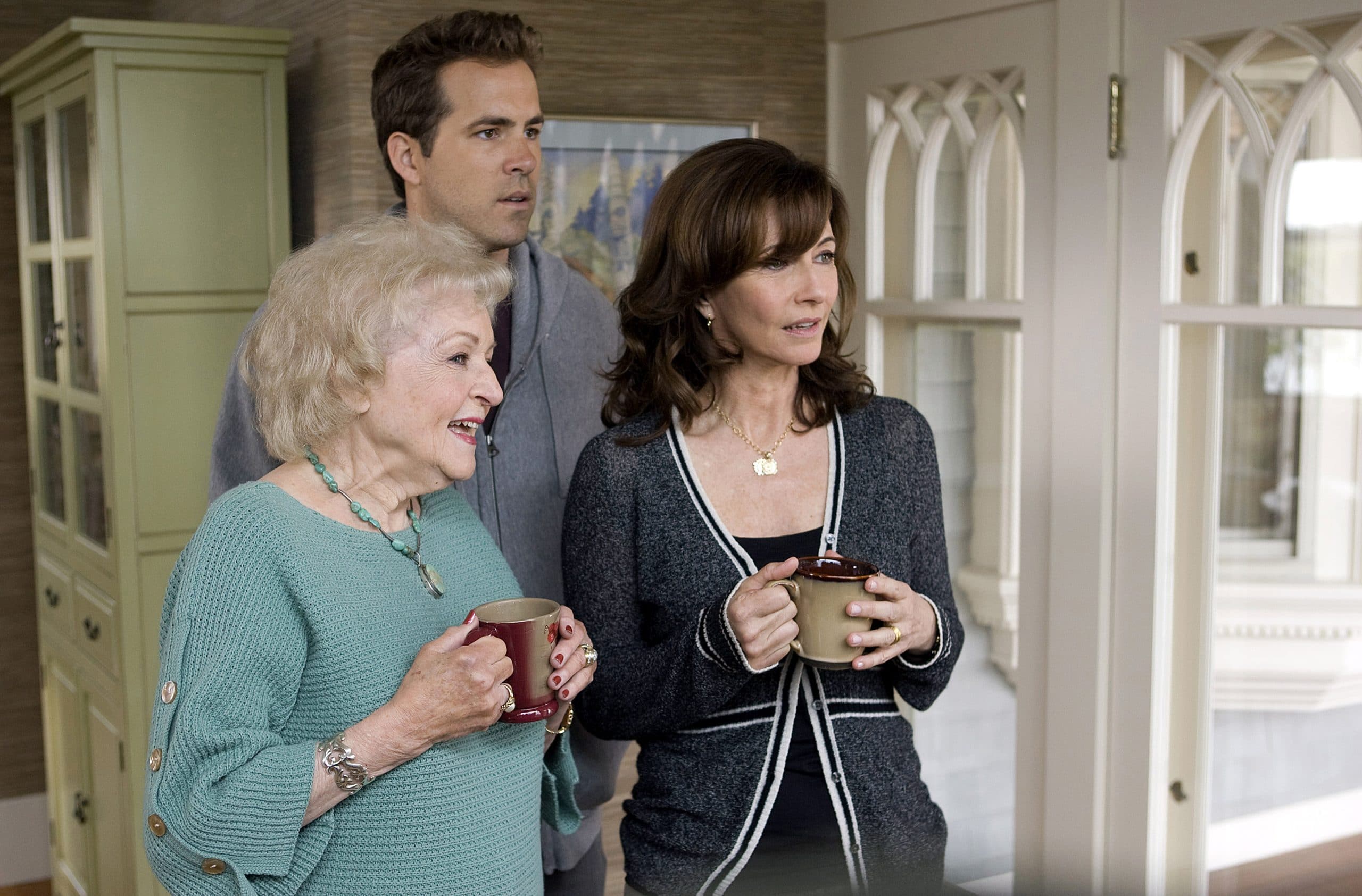 THE PROPOSAL, from left: Betty White, Ryan Reynolds, Mary Steenburgen, 2009