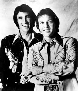 Bill Medley feels Elvis Presley was not in an environment that encouraged him to say no to heavy drug use