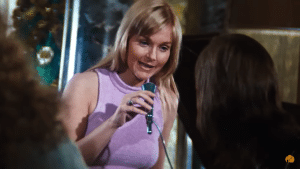 Carol Lynley beating stage fright in The Poseidon Adventure