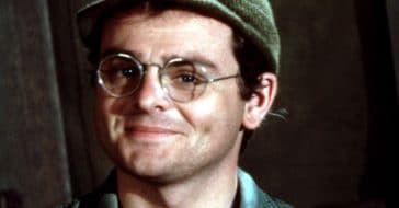 Gary Burghoff encountered a standoff with some very stubborn pants while filming 'M*A*S*H'