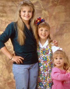 FULL HOUSE, (from left): Candace Cameron, Jodie Sweetin, Ashley Olsen