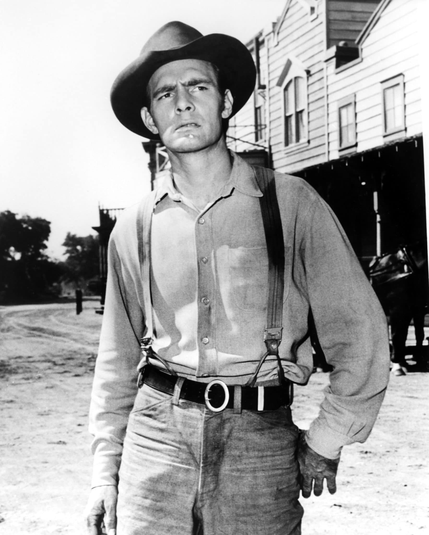 How Did Chester On Gunsmoke Hurt His Leg 88 - sxz82rx