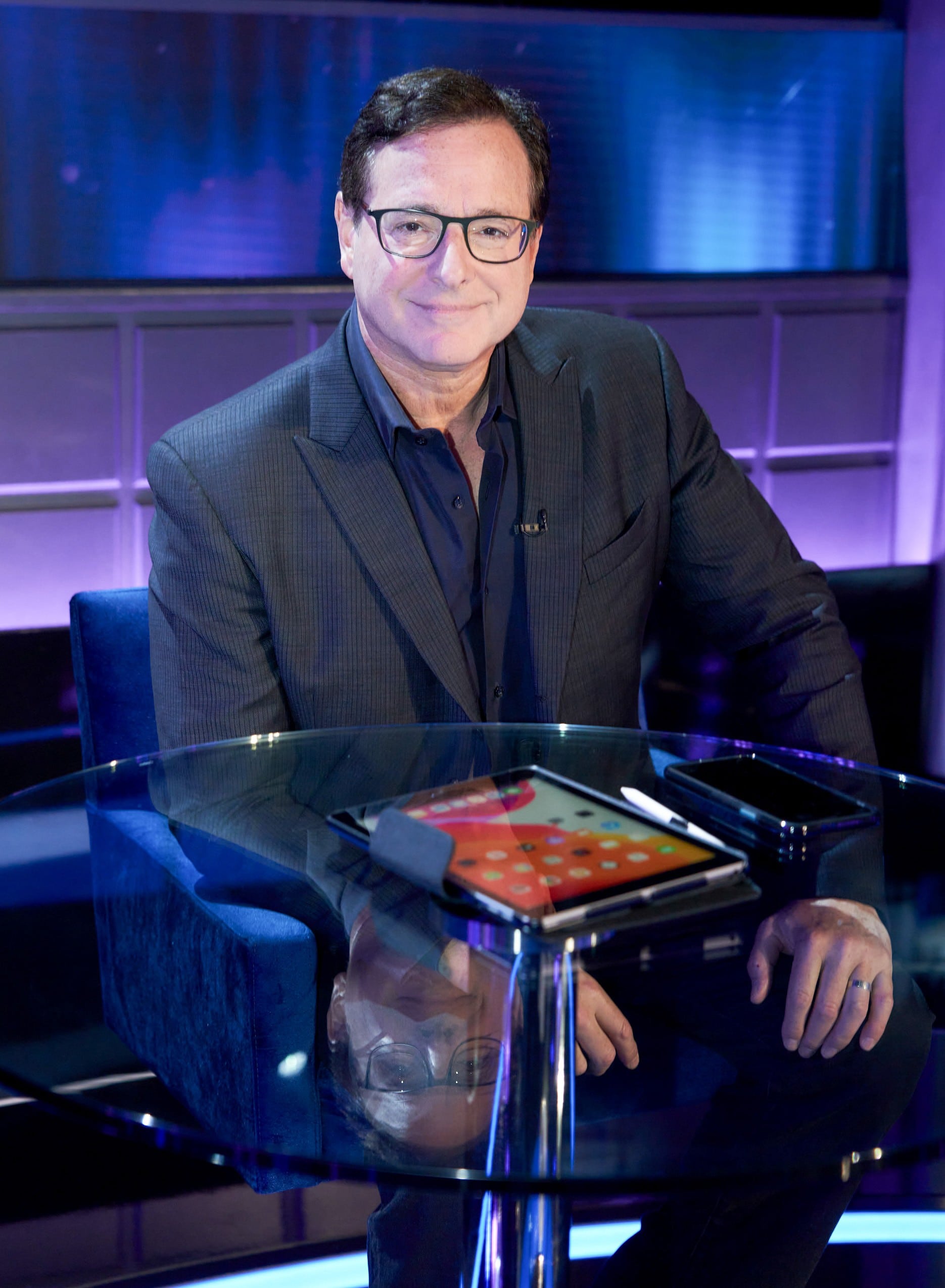 I CAN SEE YOUR VOICE, panelist Bob Saget
