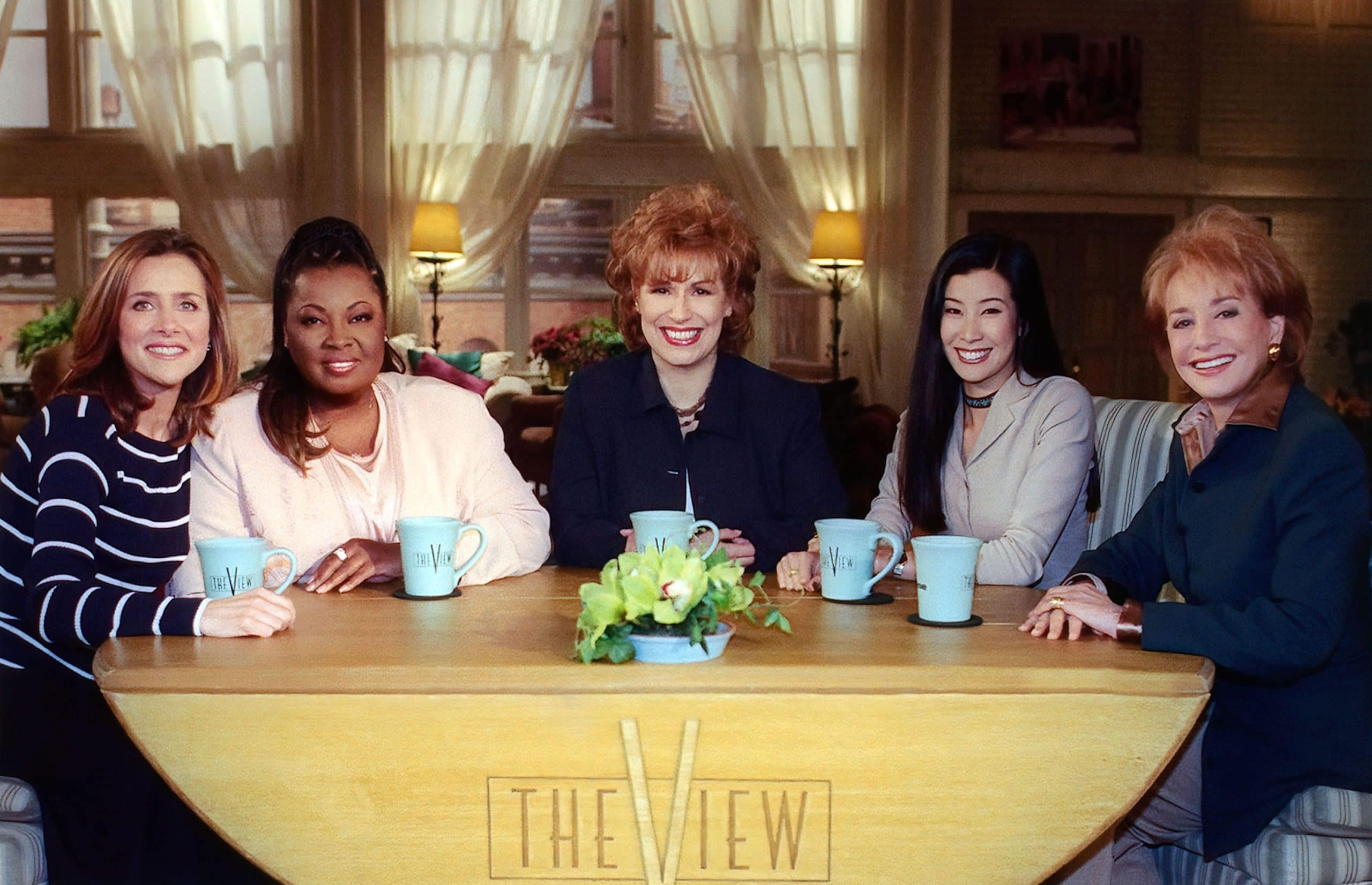 THE VIEW, from left: Meredith Vieira, Star Jones, Joy Behar, Lisa Ling, Barbara Walters, (1999),